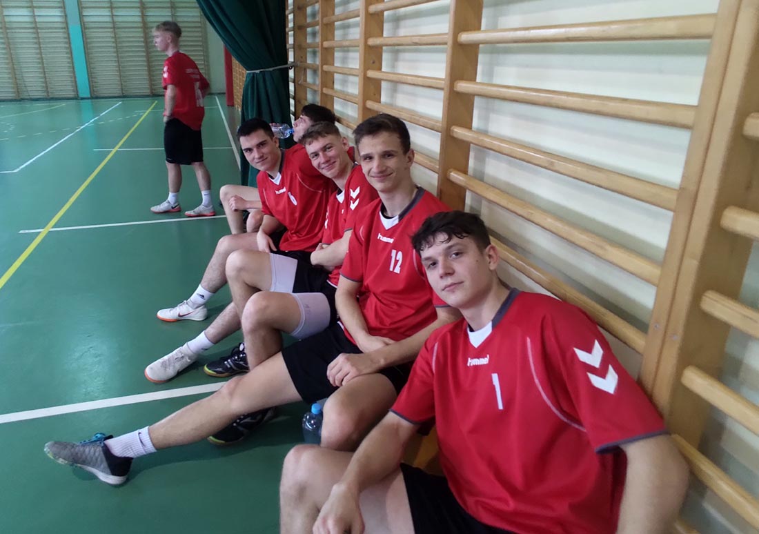 DO FINAŁU