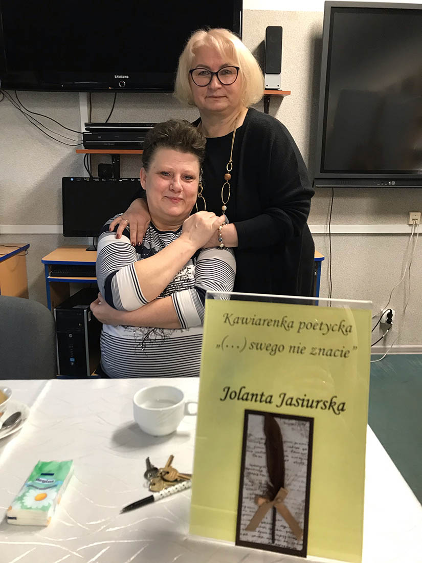 POEZJA TO ANTIDOTUM NA PROZĘ ŻYCIA