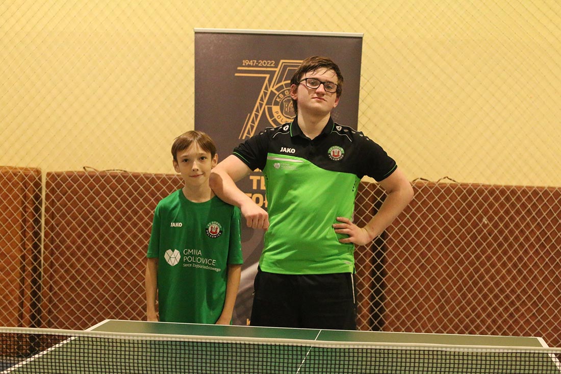 ŁĄCZY NAS TENIS